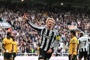 埃迪-豪:适应新的联赛并不容易 沃尔特马德的开局已足够出色